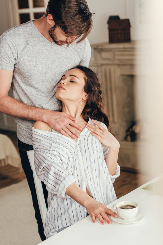 Massage tantrique : comment lâcher prise et se laisser emporter par les sensations ?