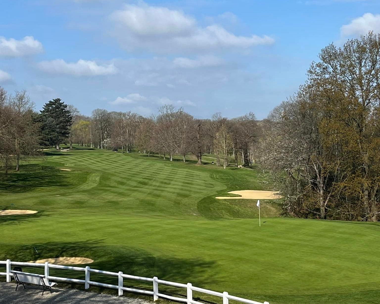 L'Élégance du Bien-Être : Le Golf de Saint-Cloud Choisit l'Exclusivité Green Spa pour ses Soins.