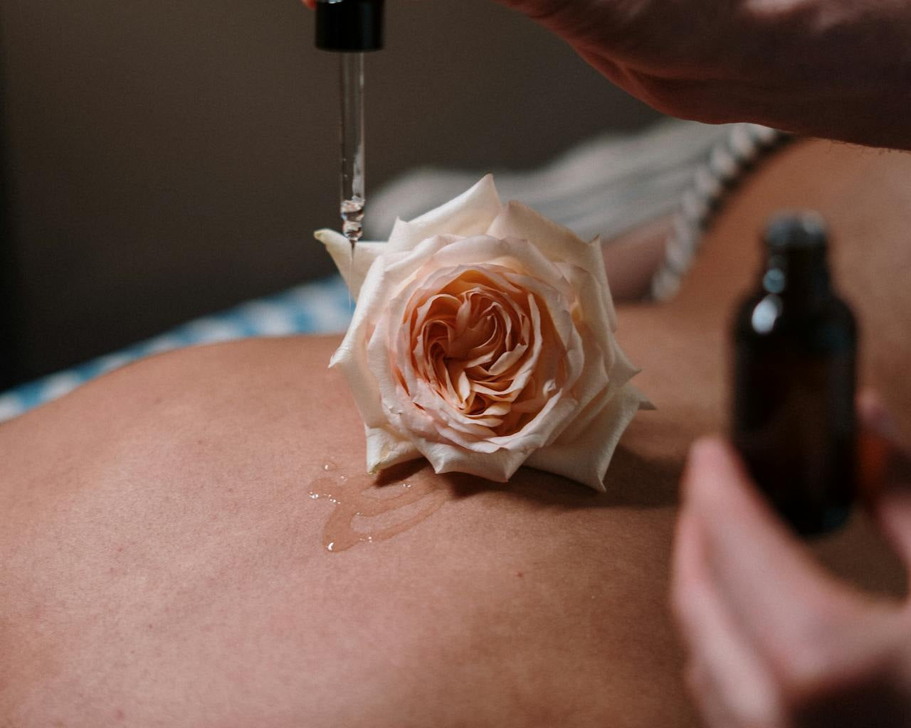 L’huile sèche dans les instituts et les spas : l’indispensable de la détente ?