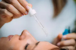 Le rétinol dans les soins visage : quels sont ses bienfaits ?