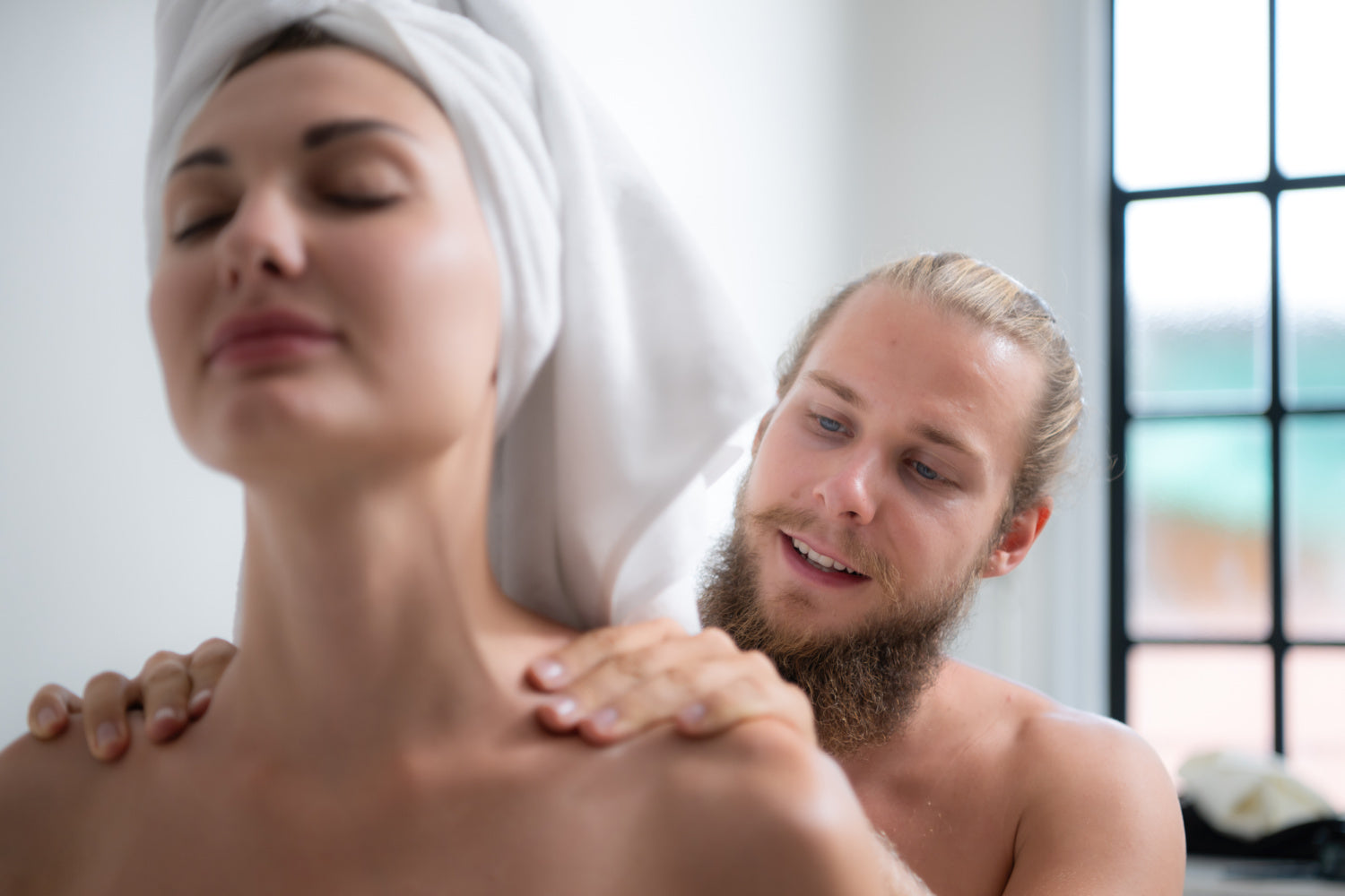 Massage en couple : osez l'intimité et la sensualité en toute simplicité